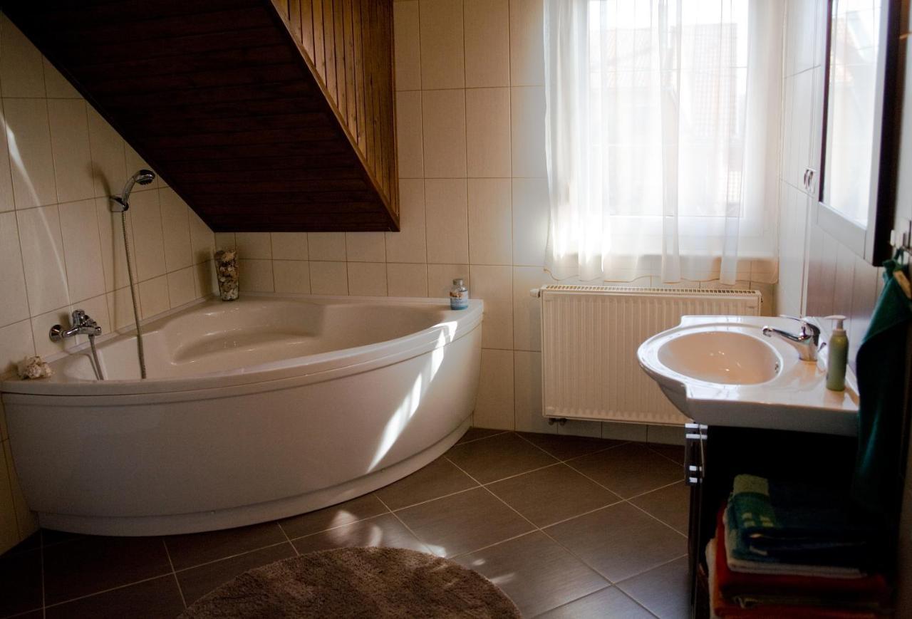 Bedi Apartmanhaz Надьканіжа Екстер'єр фото